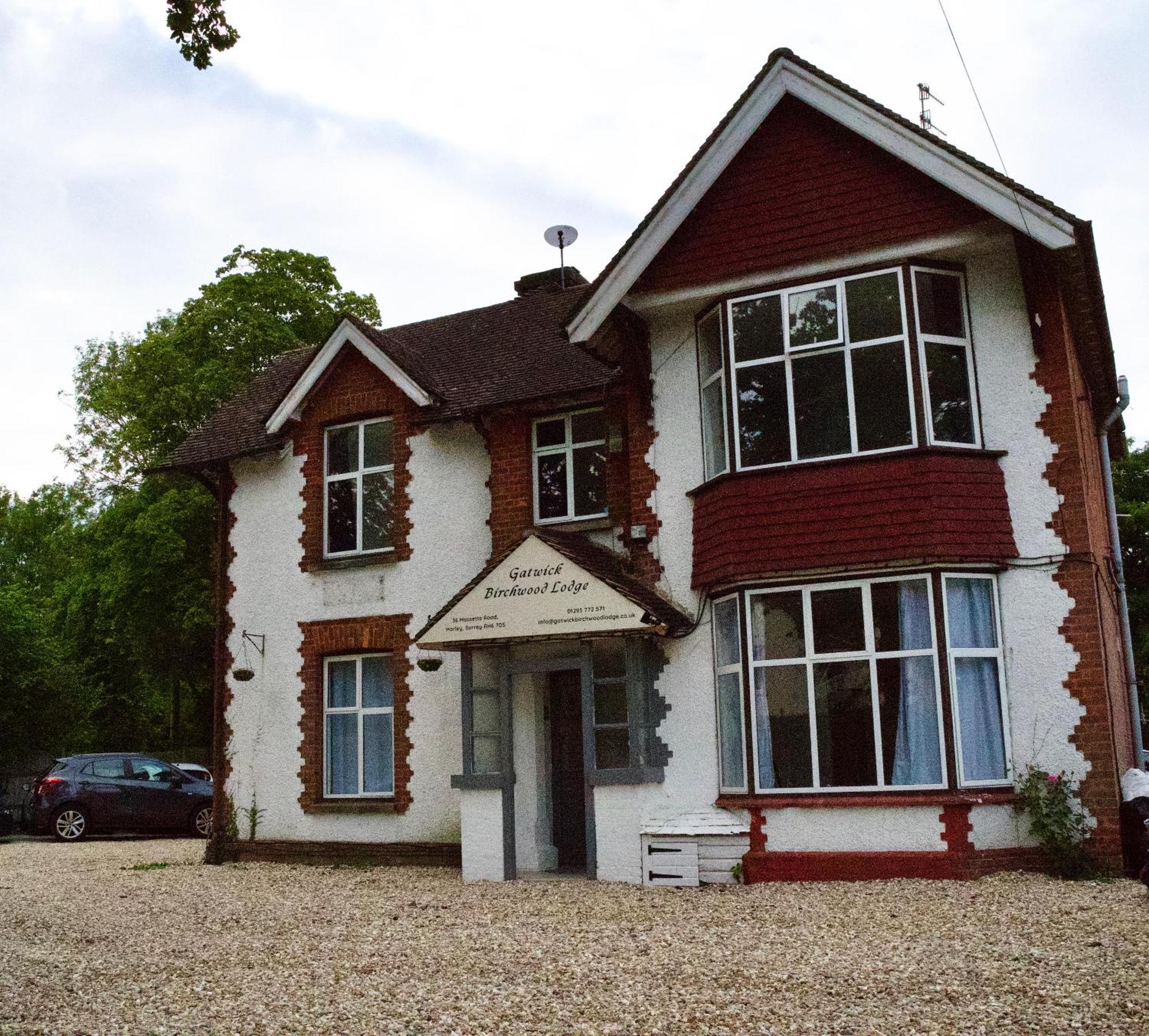 Gatwick Birchwood Lodge With Holiday Parking Horley Extérieur photo